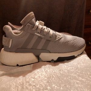 Adidas pod 3.1 boys 4.5/ women sneakers nice!!